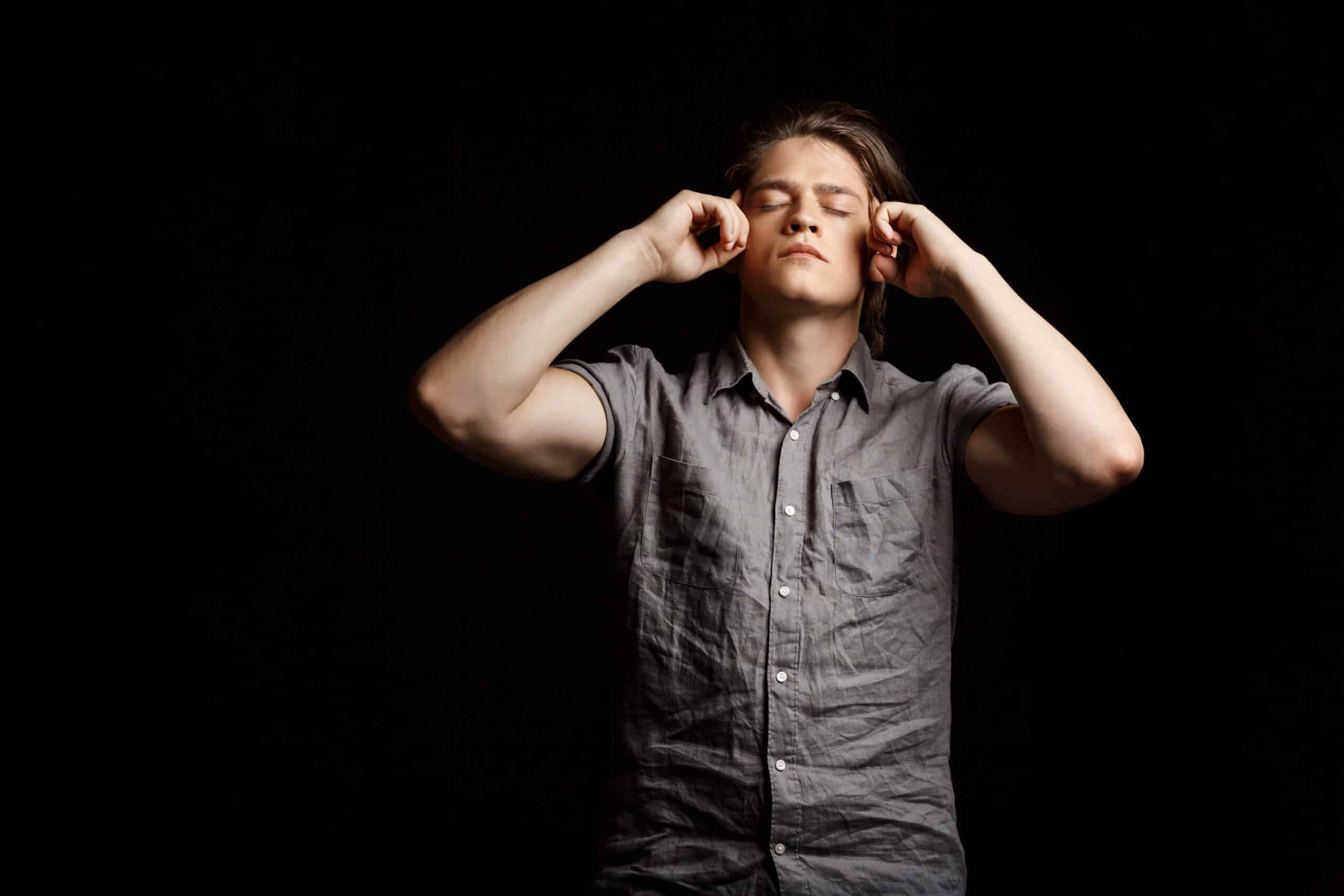 my ears itch deep inside at night